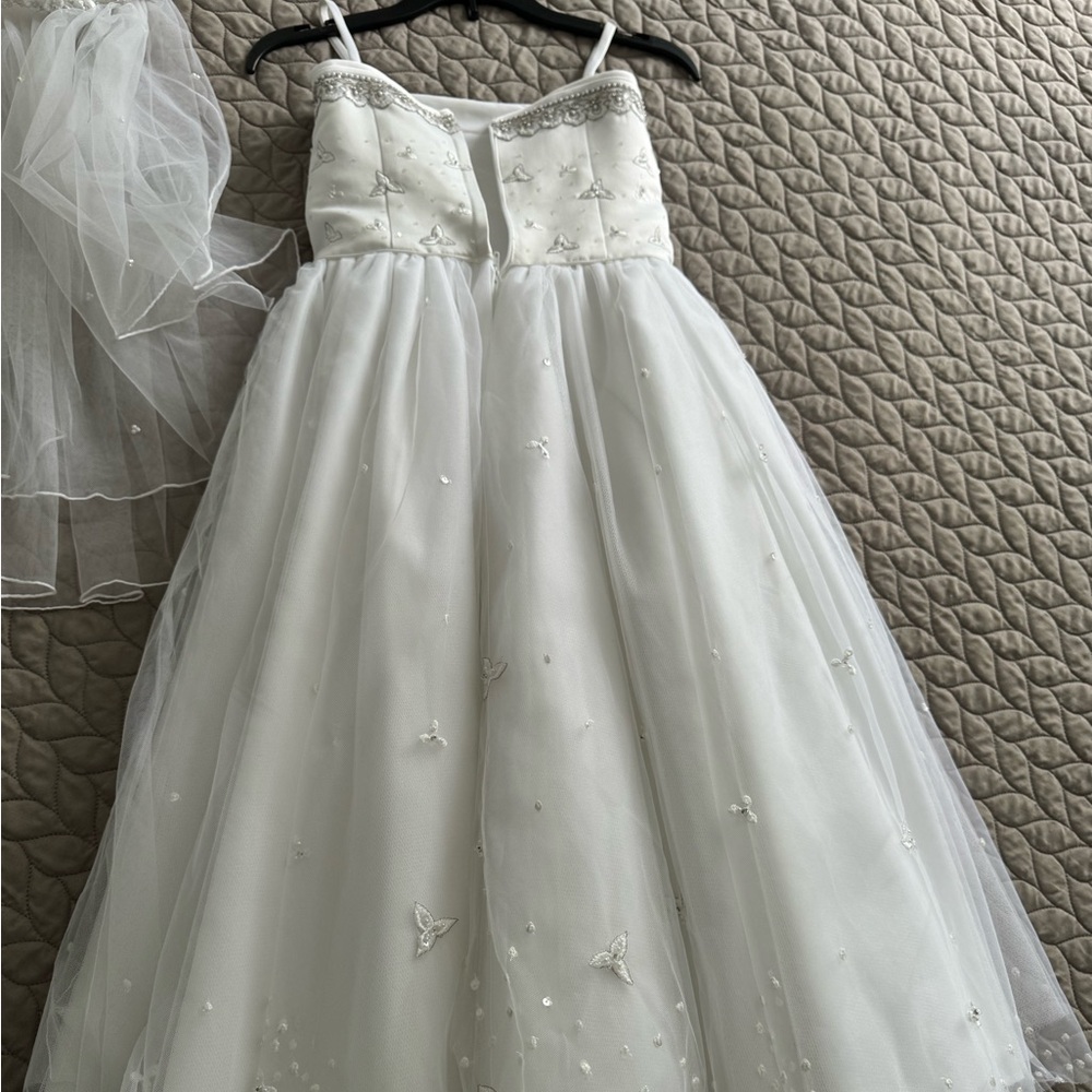 Size 6 flower girl, first communion dress.